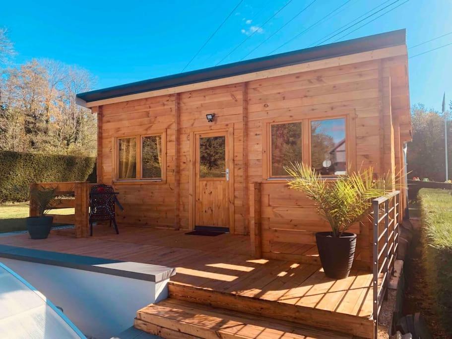 Chalet 2 Personnes Avec Jacuzzi Et Piscine Saisonniere Partagee Corcieux 외부 사진